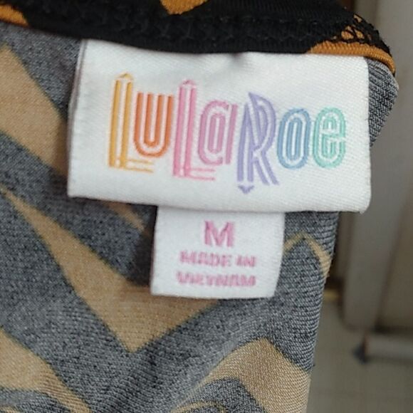 LuLaRoe Chevron Geometric Nicole Dress Fit & Flare Black & Gold Size Medium - Picture 11 of 11